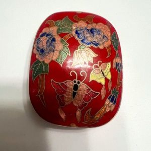 Red rounded rectangular cloisonné pendant